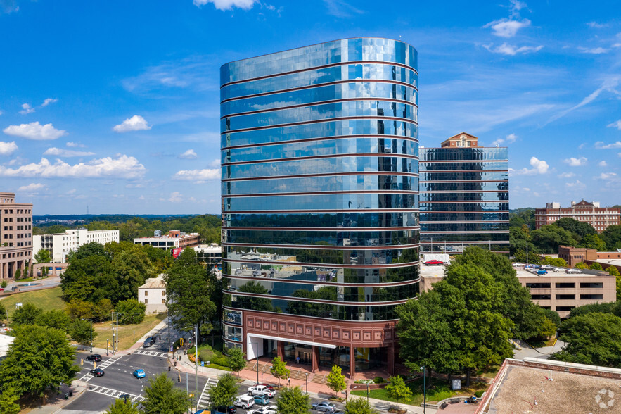 1349 W Peachtree St NW, Atlanta, GA for rent - Building Photo - Image 1 of 22