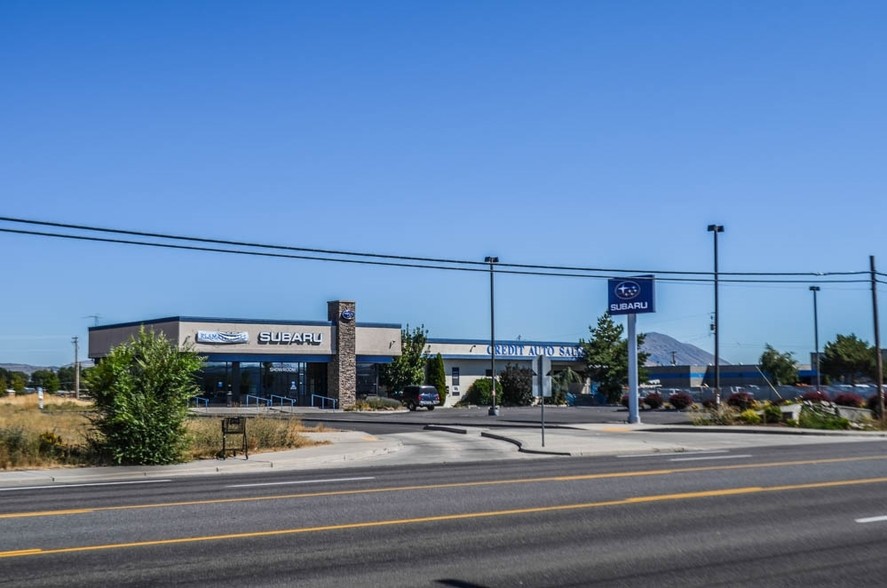 2751 Washburn Way, Klamath Falls, OR for sale - Primary Photo - Image 1 of 1