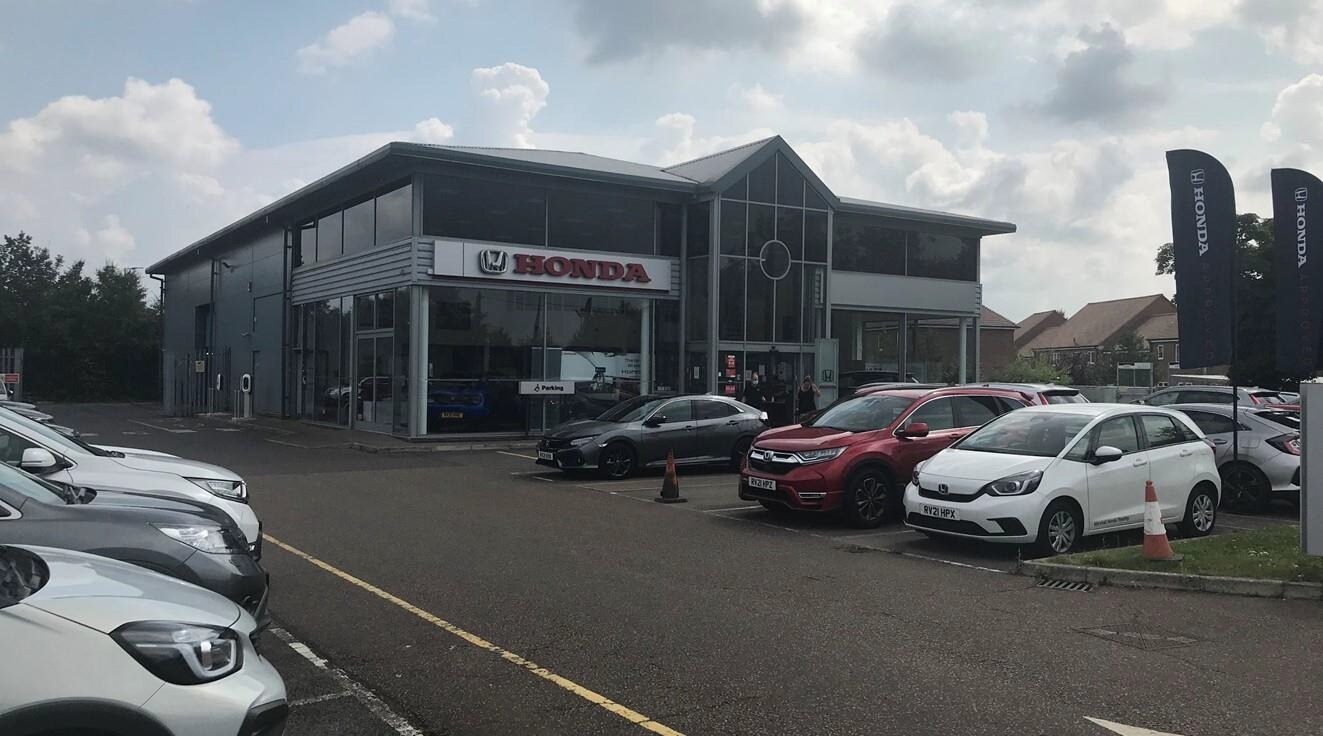 Pinchington Ln, Newbury for sale Primary Photo- Image 1 of 1