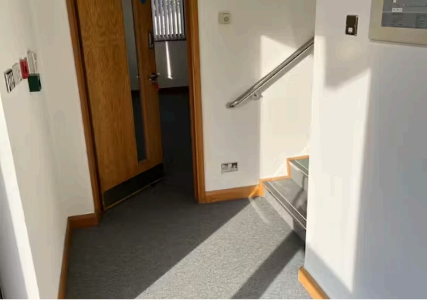 Smeaton Clos, Aylesbury to rent Interior Photo- Image 1 of 7