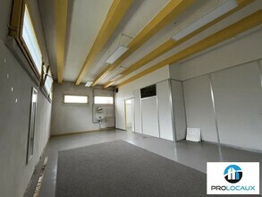 Office in Gouvieux for sale Interior Photo- Image 1 of 7