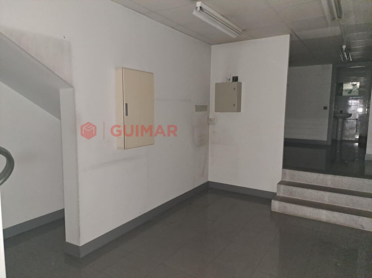 L'Hospitalet de Llobregat, BAR 08904 - Unit 1 - - Interior Photo - Image 2 of 7