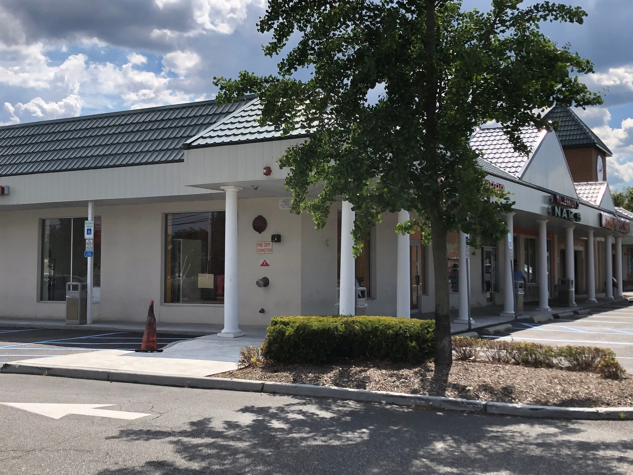 920-950 Hamilton St, Somerset, NJ to rent Interior Photo- Image 1 of 8