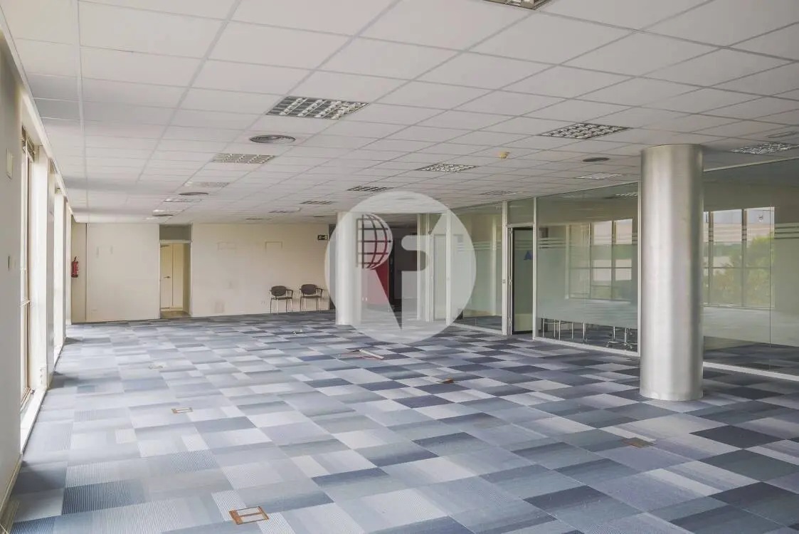 Office in Sant Just Desvern, Barcelona to rent Interior Photo- Image 1 of 3