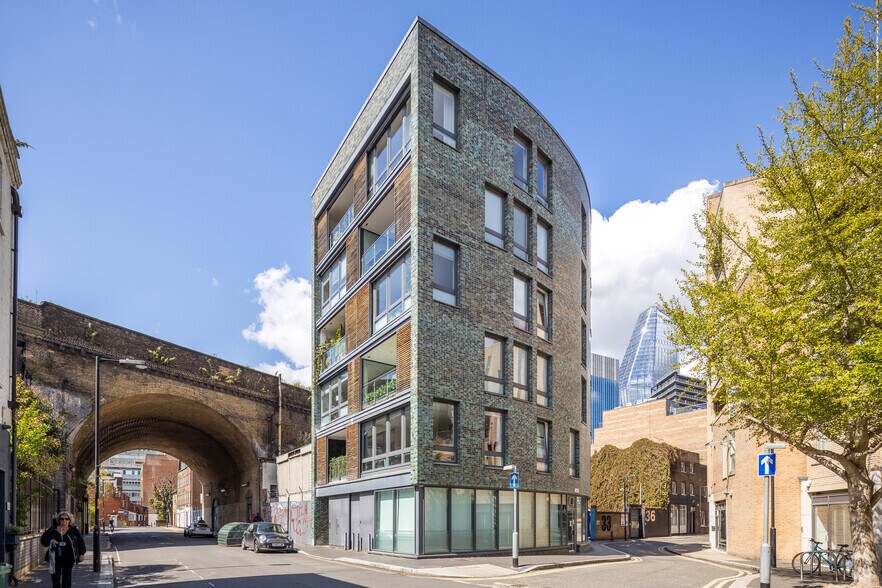 31-32 Dolben St, London for sale - Primary Photo - Image 1 of 1