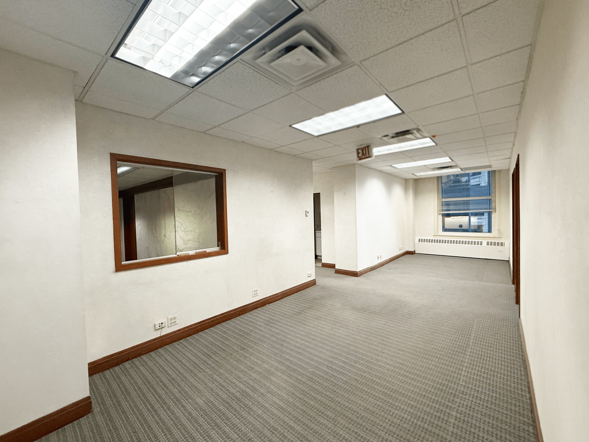 77 W Washington St, Chicago, IL to rent Interior Photo- Image 1 of 6