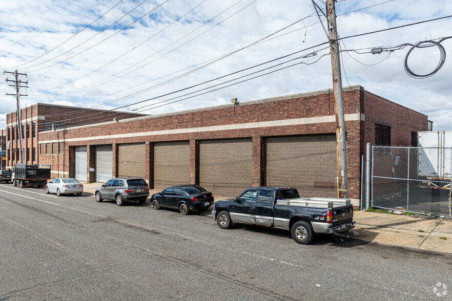 499 E Erie Ave, Philadelphia, PA for rent - Building Photo - Image 3 of 10