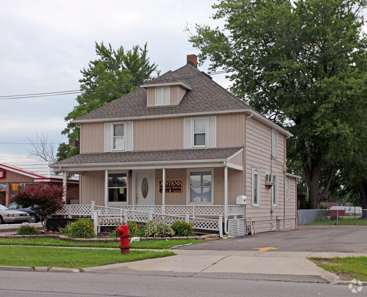 20033 Eureka Rd, Taylor, MI for sale - Primary Photo - Image 1 of 1