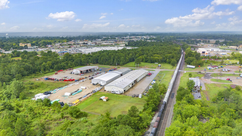 200 Southport Rd, Kilgore, TX for sale - Building Photo - Image 3 of 40