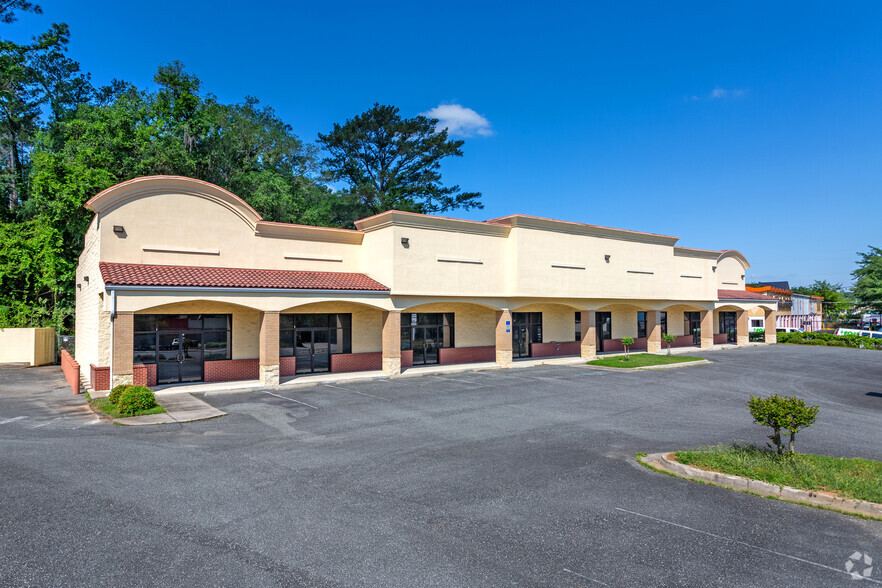 2532 Capital Cir NE, Tallahassee, FL for sale - Primary Photo - Image 1 of 62