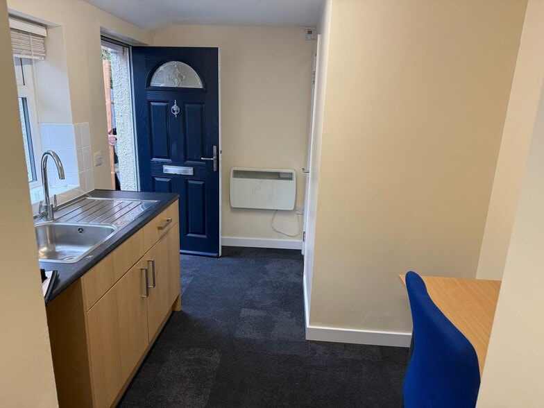 Waterside, Chesham for sale - Building Photo - Image 2 of 6