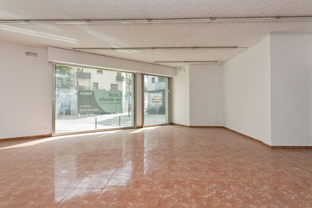 Sant Vicenç dels Horts, BAR 08620 - Unit 01 - - Interior Photo - Image 2 of 13