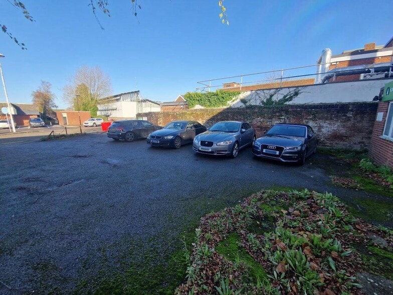 79-79A London Rd, Waterlooville to rent - Other - Image 2 of 9