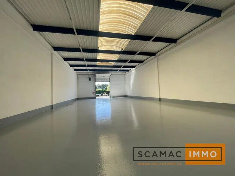 Office in Bonneuil-sur-Marne to rent - Interior Photo - Image 1 of 15