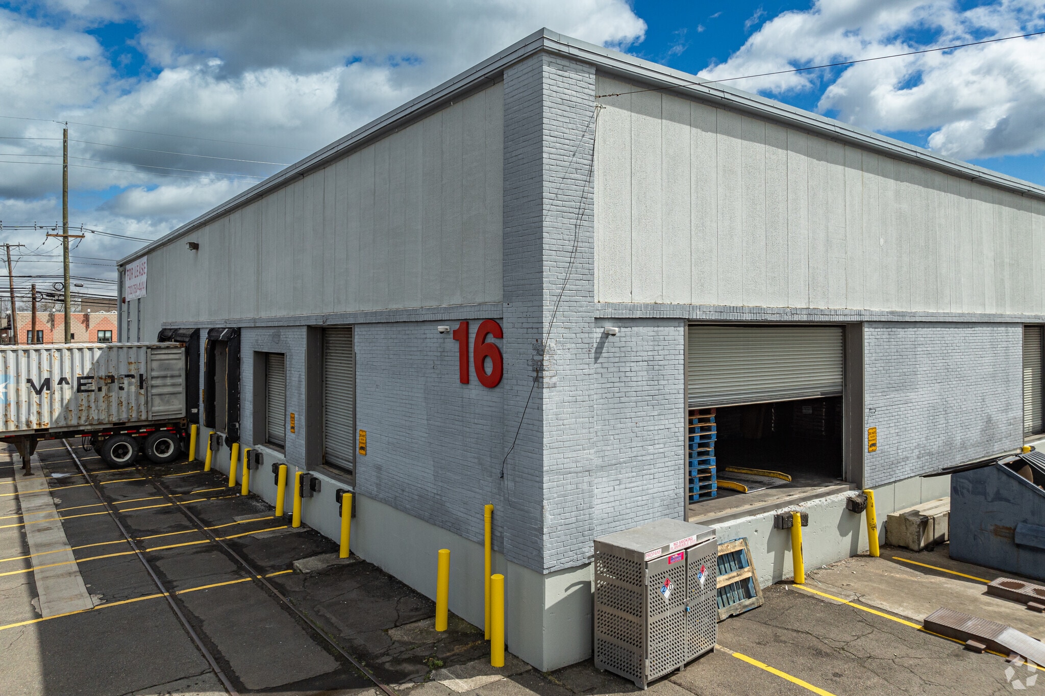 16 Van Dyke Ave, New Brunswick, NJ for sale Primary Photo- Image 1 of 1