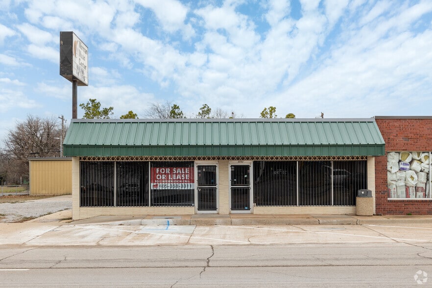 317 W Gray St, Norman, OK for sale - Building Photo - Image 2 of 20