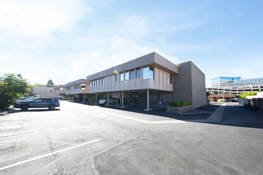 Brinkby Ave. portfolio of 3 properties for sale on LoopNet.co.uk - Building Photo - Image 3 of 5