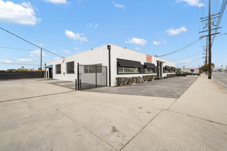 13214 Crenshaw Blvd, Gardena, CA for rent Building Photo- Image 1 of 16