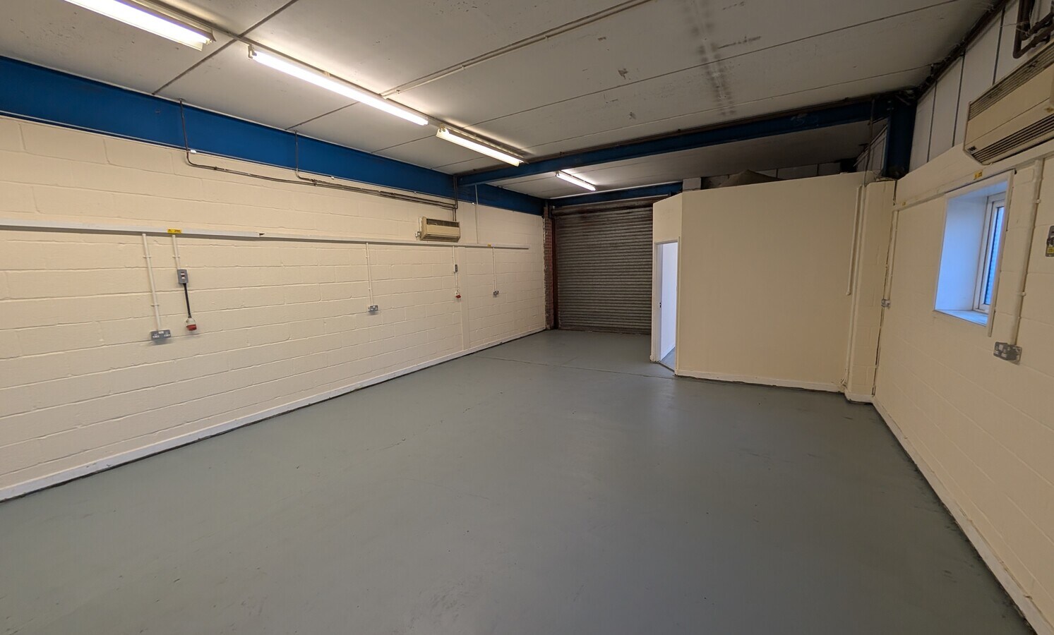 Park St, Gosport, HAM PO12 4UH - Unit 1 -  - Interior Photo - Image 1 of 2