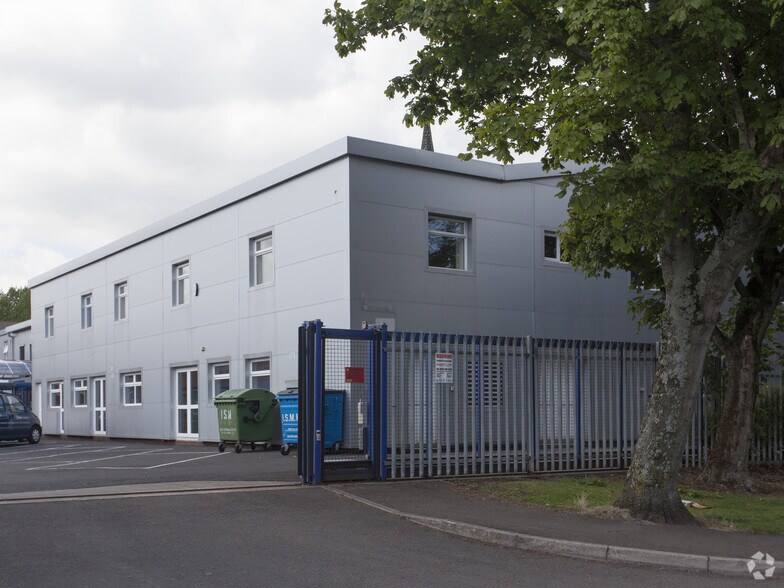 Meanygate, Preston to rent - Primary Photo - Image 1 of 9