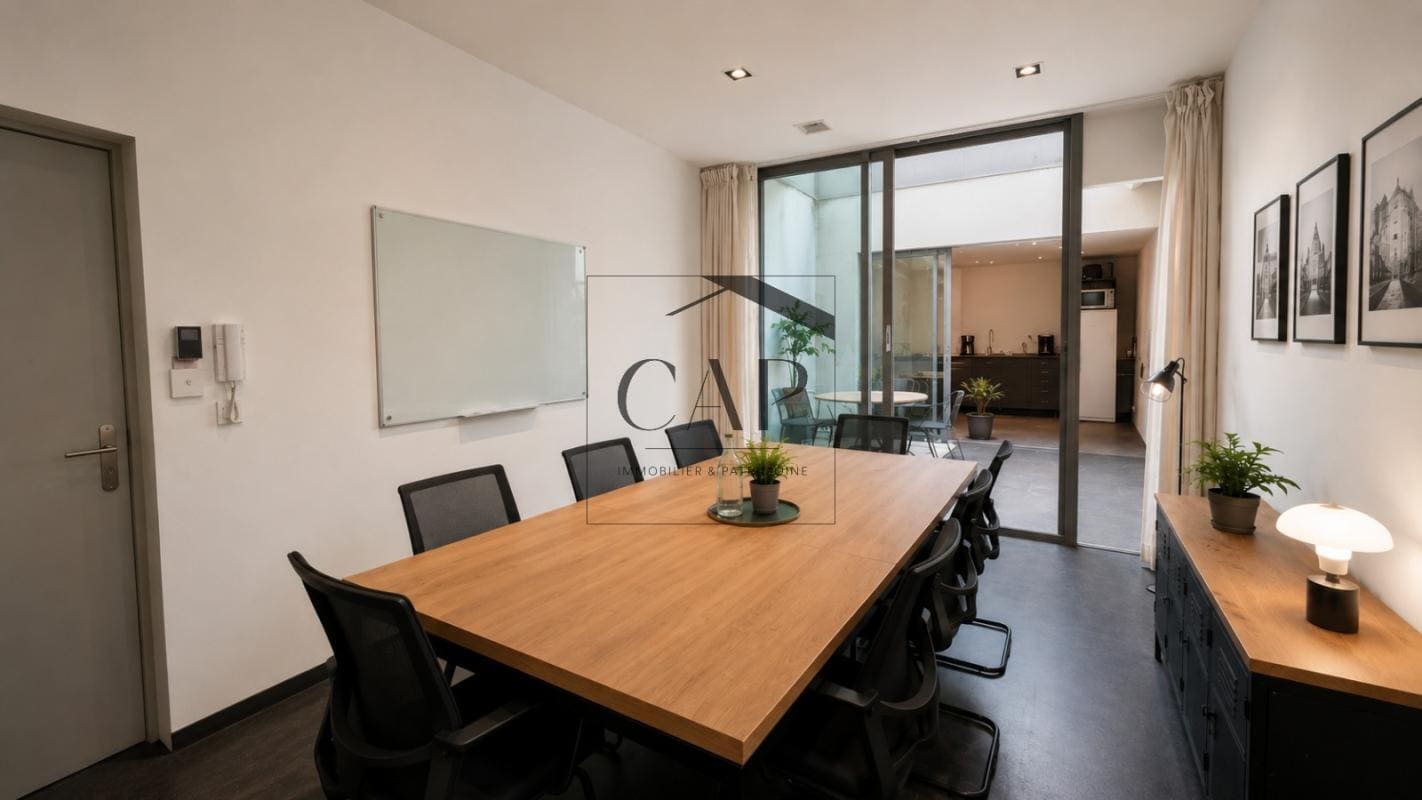 Retail in Marseille for sale Building Photo- Image 1 of 5