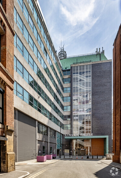 21 Dickinson St, Manchester for rent - Building Photo - Image 1 of 8