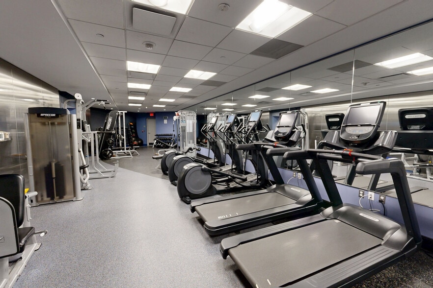 800 N Glebe Rd, Arlington, VA to rent - Matterport 3D Scan - Image 3 of 16