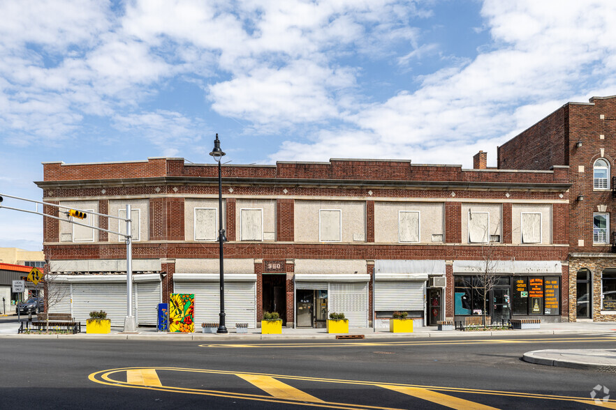 72-82 City Hall Plz, East Orange, NJ for sale - Building Photo - Image 3 of 7