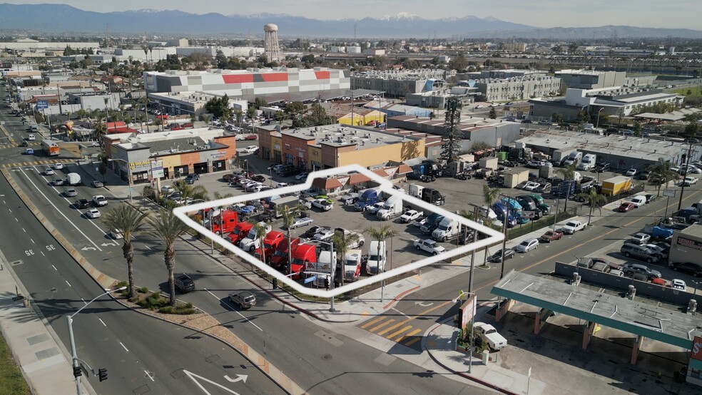 10000 Atlantic Ave, South Gate, CA for sale - Primary Photo - Image 1 of 14