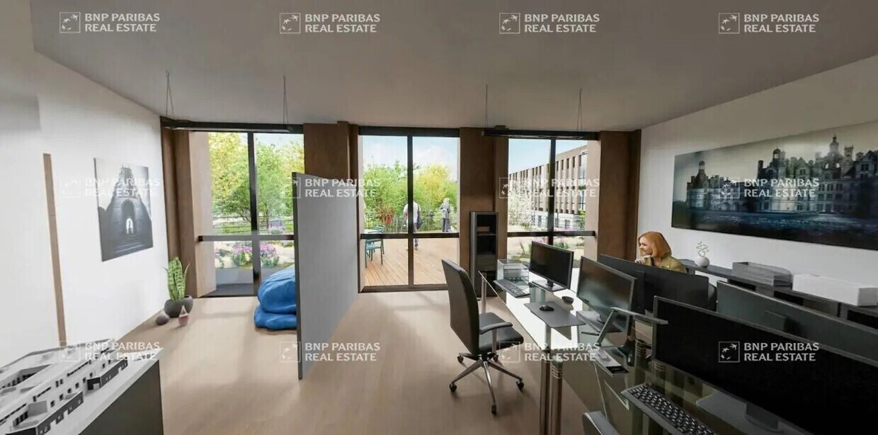 Office in Champs-sur-Marne to rent Interior Photo- Image 1 of 1