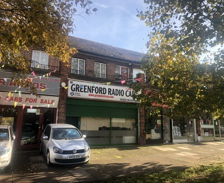 202 Alexandra Ave, Harrow HA2 9BU UK