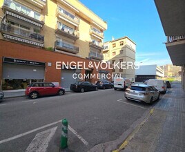 Retail in Manresa, Barcelona to rent Interior Photo- Image 1 of 3