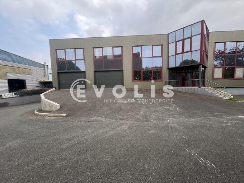 Light Industrial in Créteil to rent - Building Photo - Image 1 of 19