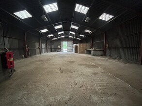 Highways Depot, Llanbrynmair to rent Interior Photo- Image 2 of 6