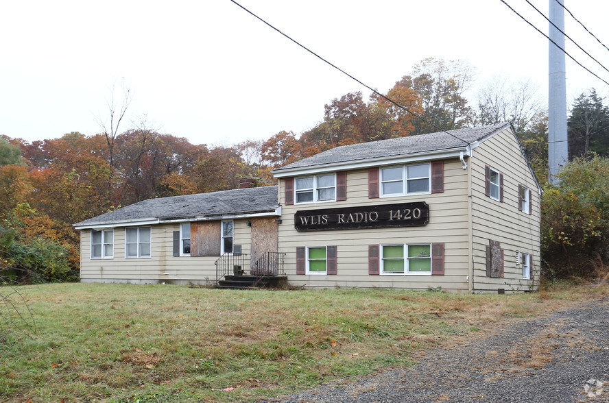 77 Springbrook Rd, Old Saybrook, CT for sale - Primary Photo - Image 1 of 1