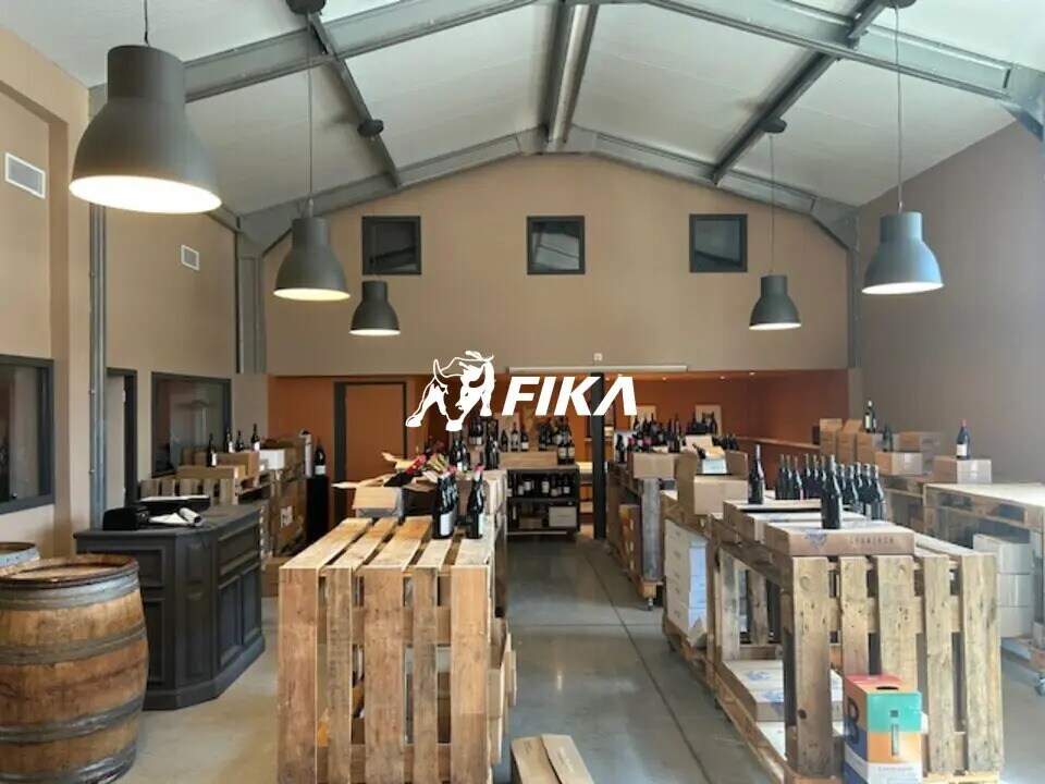 Vente Local d'activités 445 m² - Photo 1