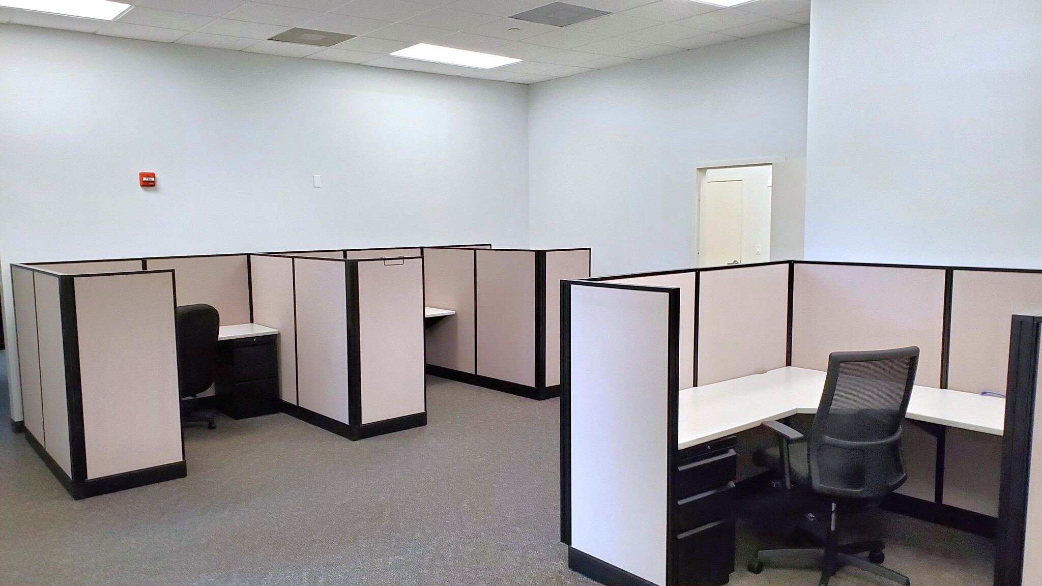 2300 Glades Rd, Boca Raton, FL to rent Interior Photo- Image 1 of 7