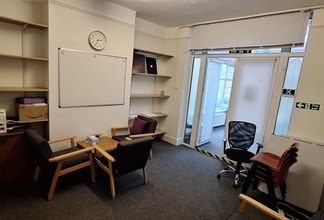 70 Park St, Horsham to rent Interior Photo- Image 2 of 4