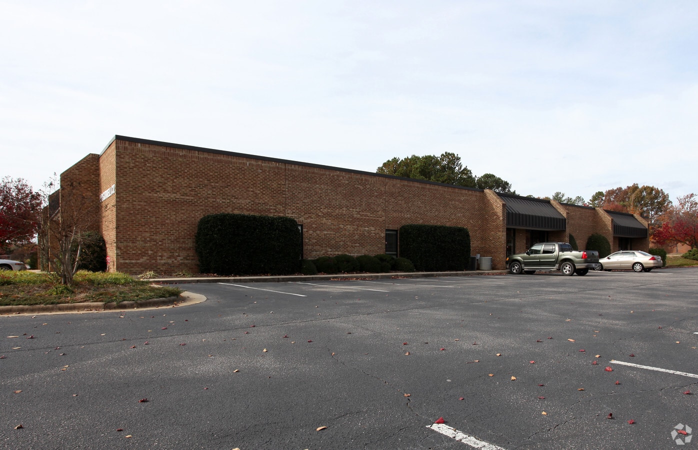 544 Pylon Dr, Raleigh 27606