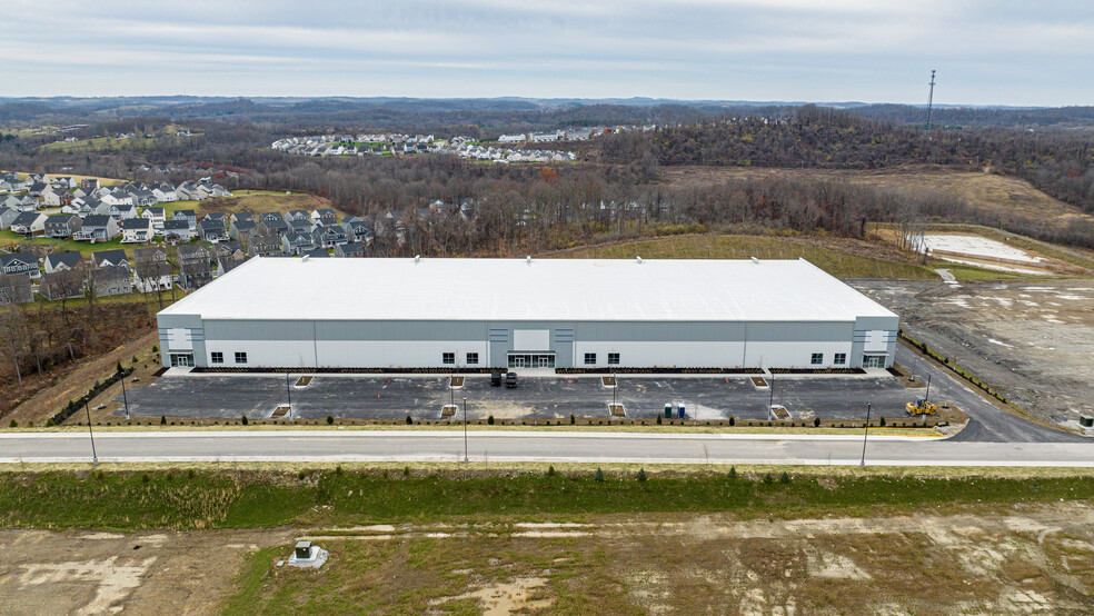 1200 International Drive - Building 1, Oakdale, PA for rent - Building Photo - Image 3 of 11