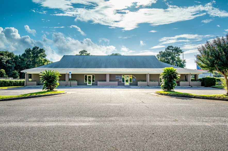 4451 Highway 90, Pace, FL for sale - Primary Photo - Image 1 of 1