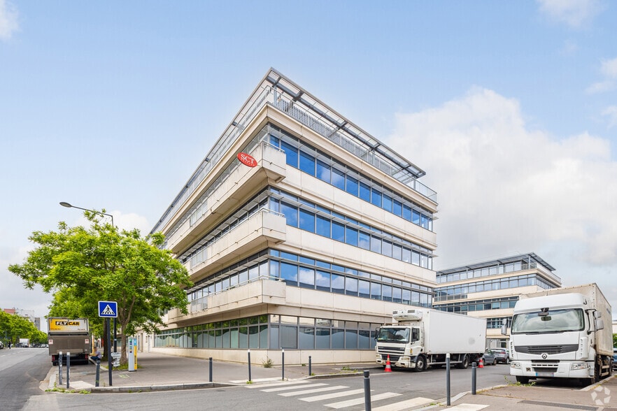 13-19 Avenue De La Métallurgie, Saint-Denis to rent - Building Photo - Image 3 of 5