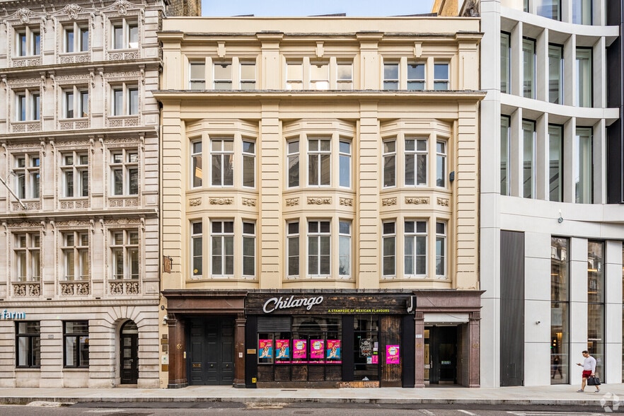 64-65 London Wall, London to rent - Building Photo - Image 3 of 22