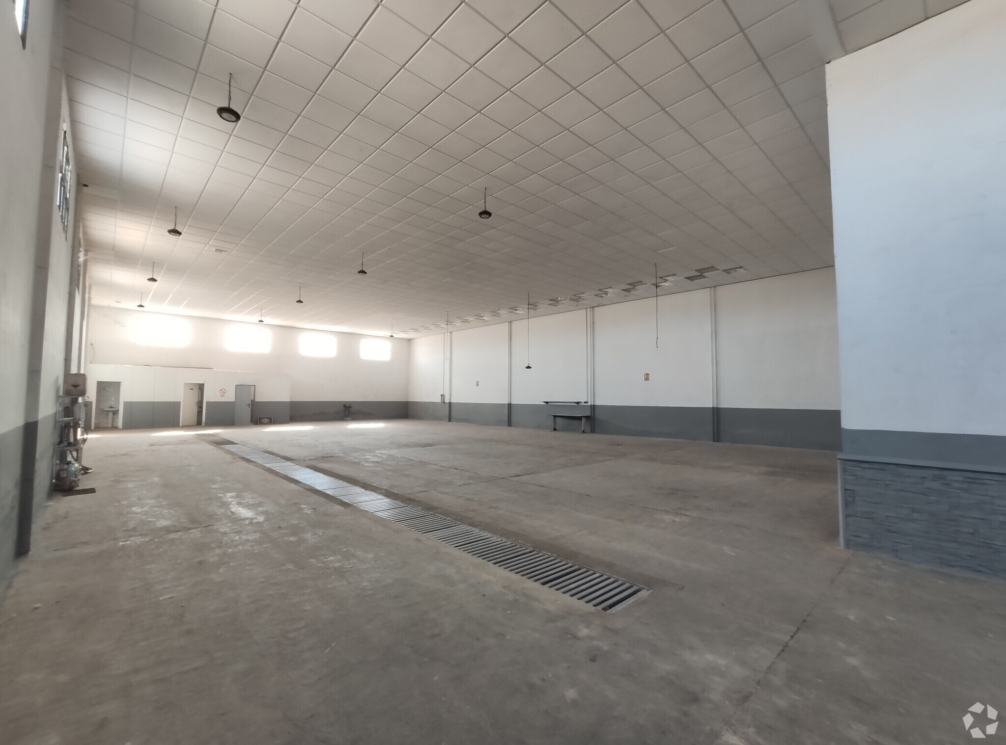 Industrial in Quintanar de la Orden, Toledo to rent Primary Photo- Image 1 of 14