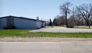 More details for 810 17 Mile Rd NE, Cedar Springs, MI - Retail for Sale