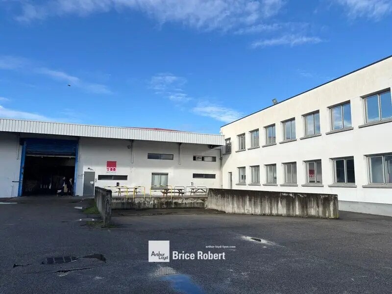Office in Villeurbanne to rent Building Photo- Image 1 of 18