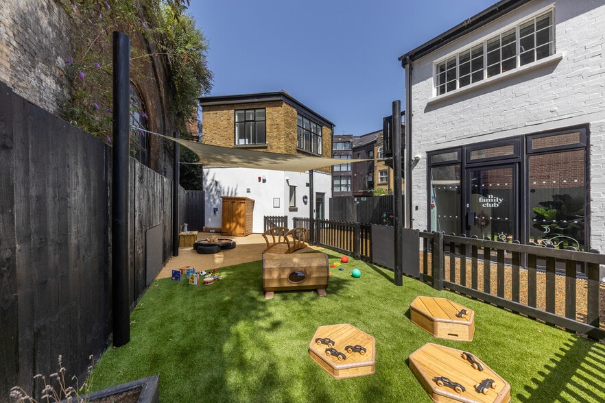 233A Queenstown Rd, London for sale - Building Photo - Image 2 of 24