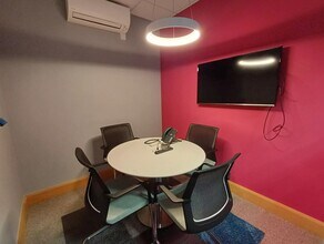 Balcombe Rd, Crawley to rent Interior Photo- Image 1 of 5