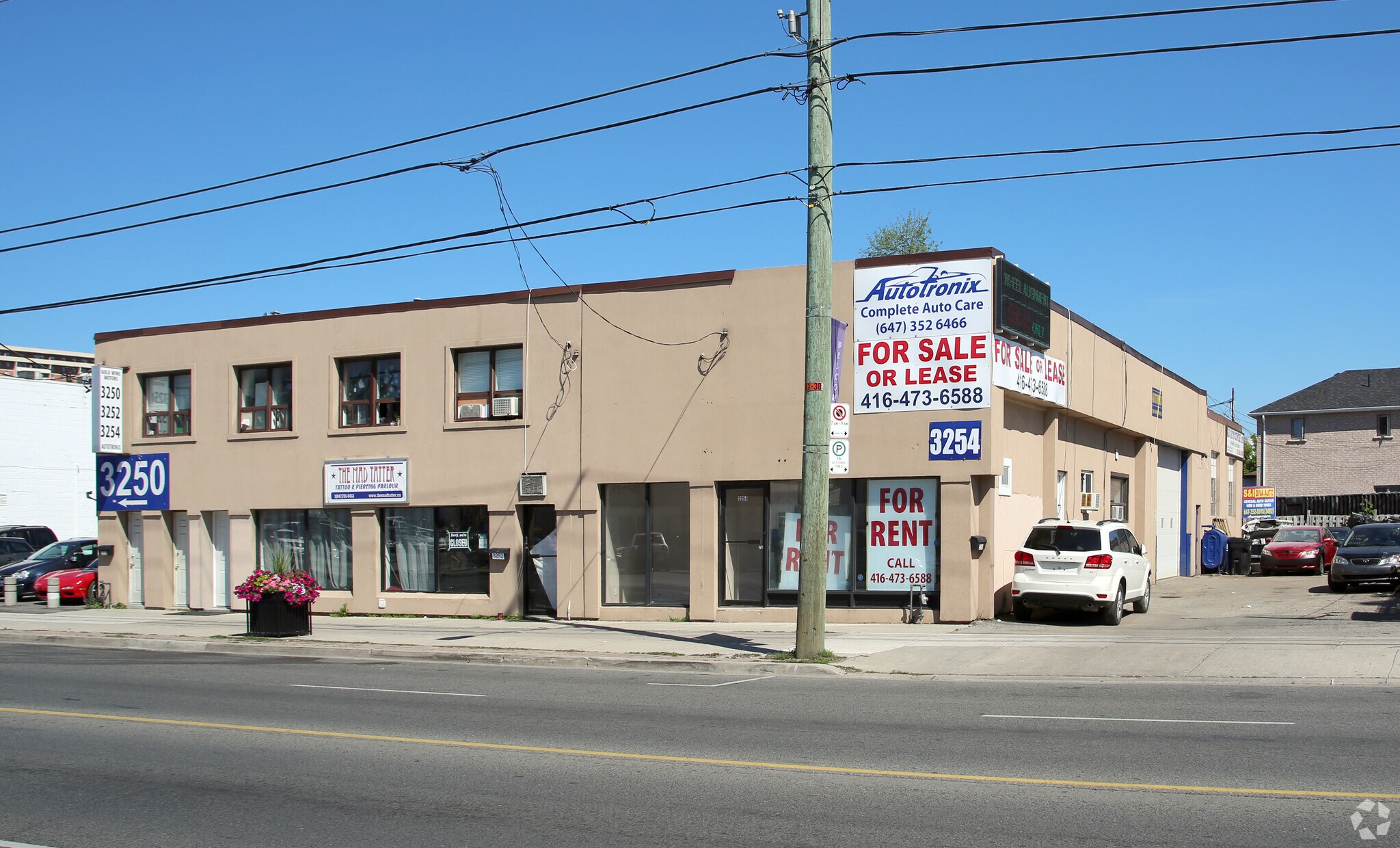 3250-3254 Danforth Ave, Toronto, ON for sale Primary Photo- Image 1 of 1