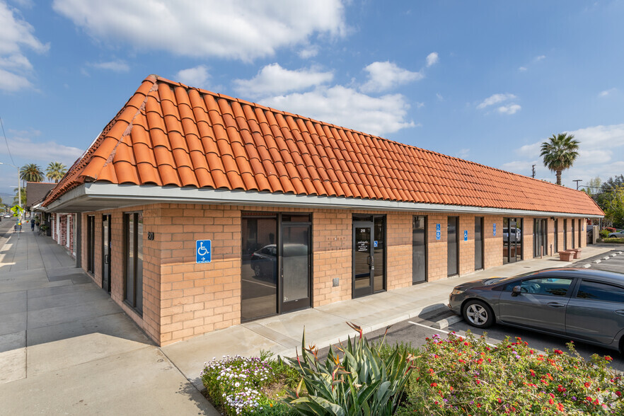 210 E Citrus Ave, Redlands, CA for sale - Building Photo - Image 1 of 1